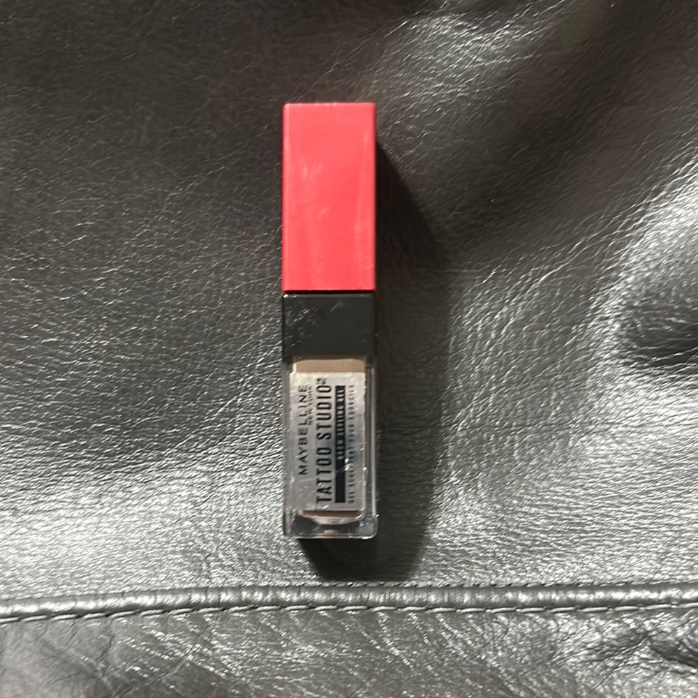 Maybelline Red Lipstick Vibrant Color Matte Finish
